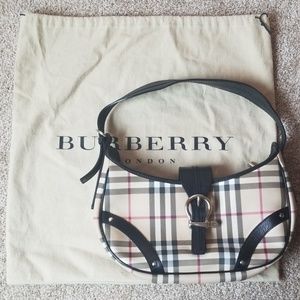 Burberry purse